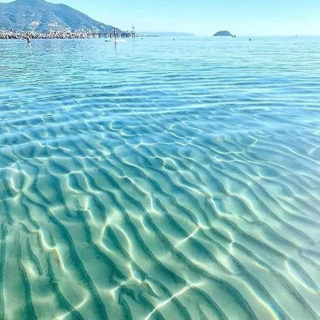 Nyaraló Laperlablu Alassio
