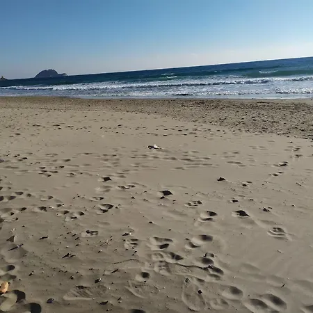 Holiday home Laperlablu *